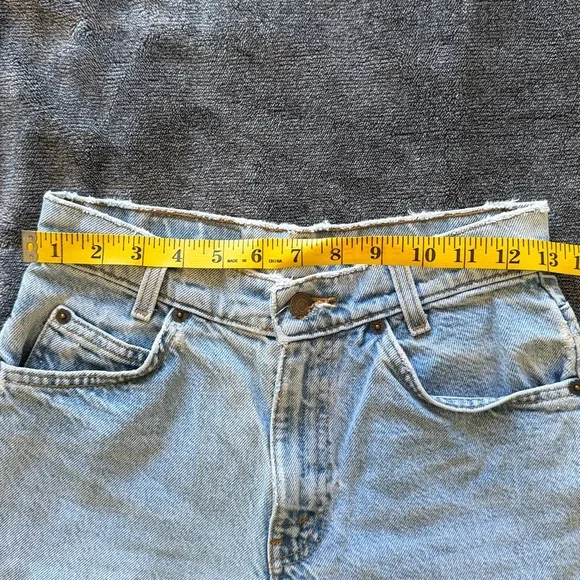 Vintage Levi’s cutoff shorts